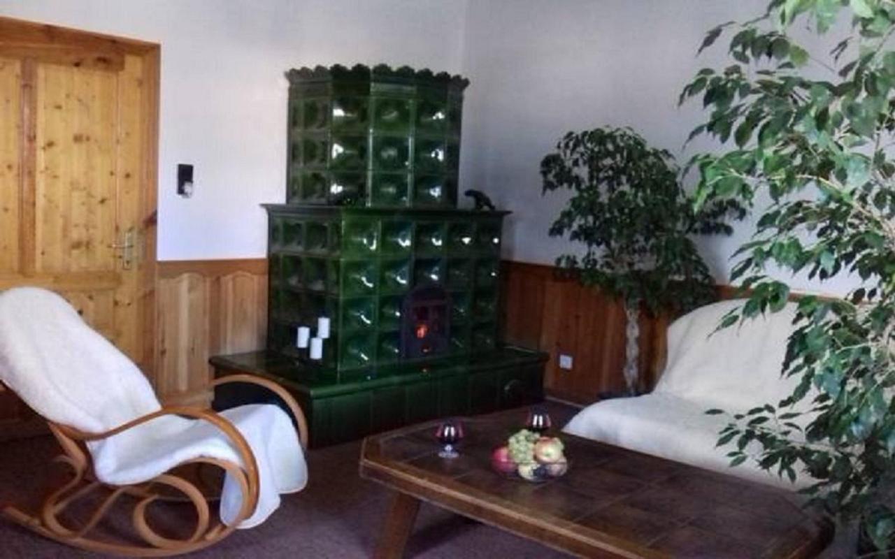 Erzsebet Vendeghaz Es Apartman Hajdúszoboszló Exterior foto